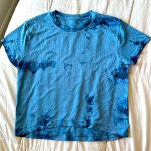 Lululemon Train to Be short sleeve tee